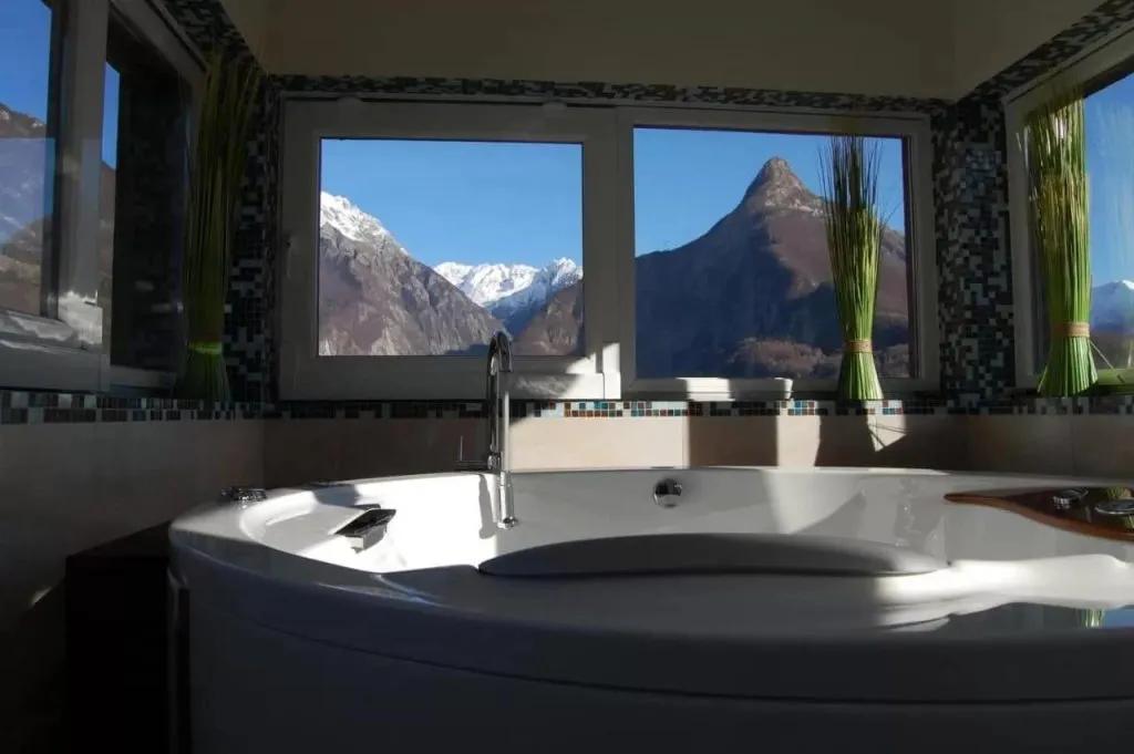 Hotel Mangart image 1
