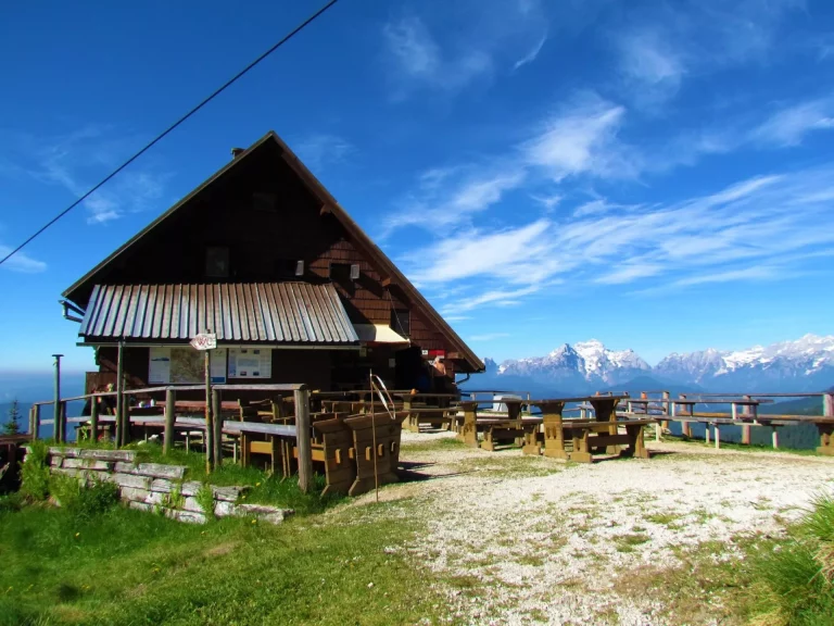 golica hut