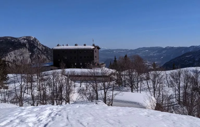 The Komna Hut