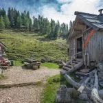 Snack in front of Bregar shelter on Viševnik pasture