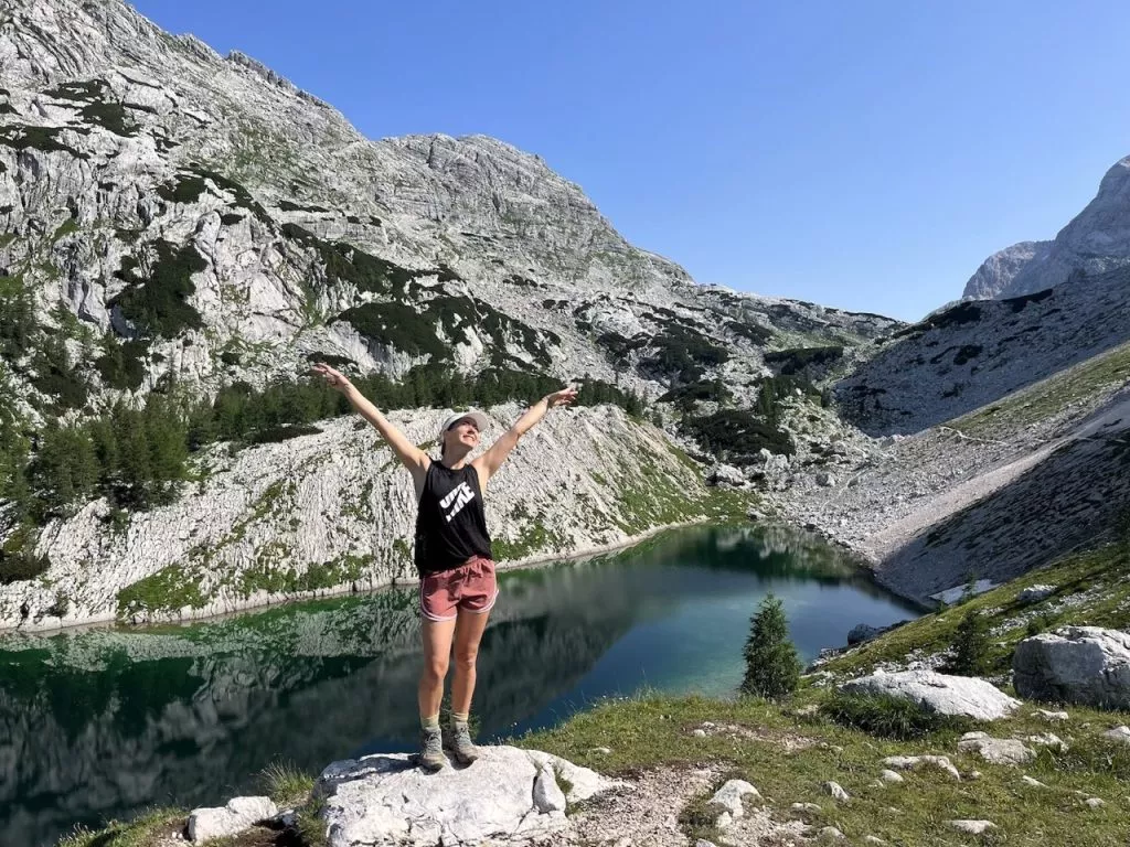 the kidney lake has a super nice break spot for a snack